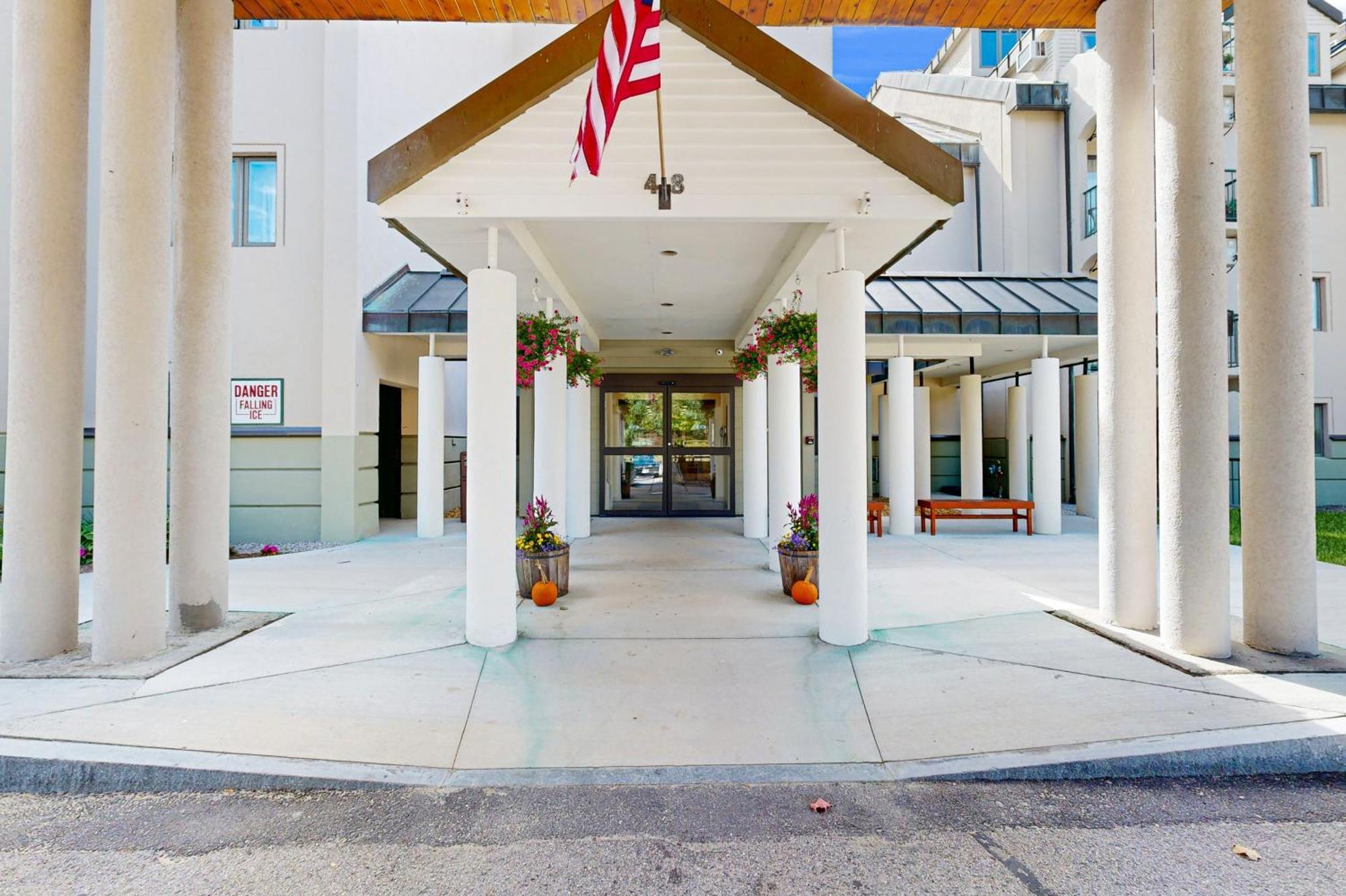 Autumn Colors Condo At Rivergreen Lincoln Exterior photo