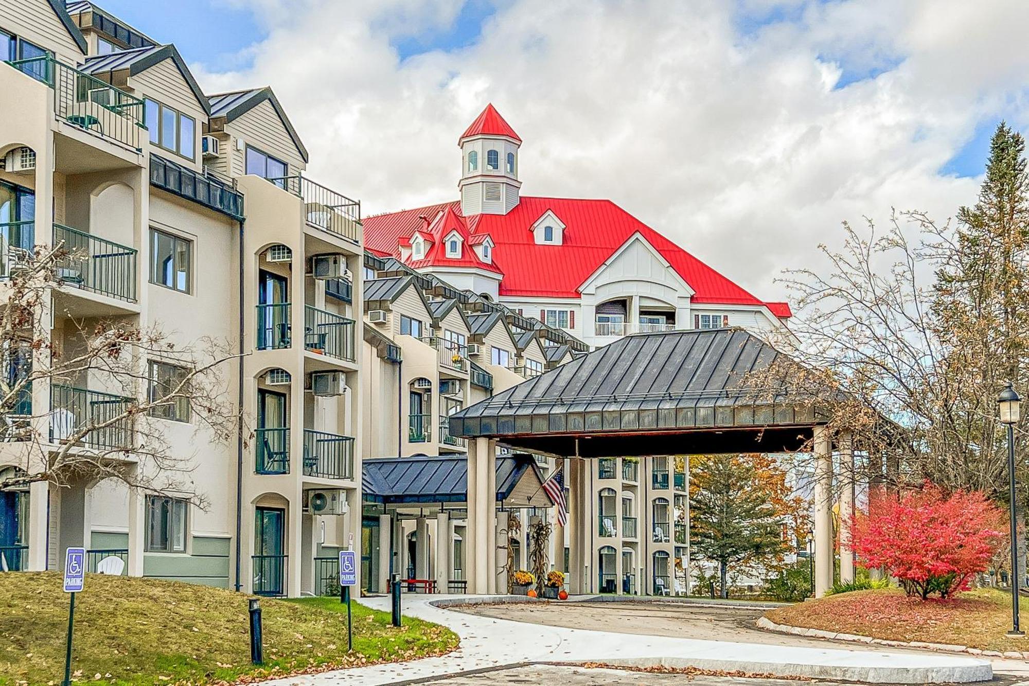 Autumn Colors Condo At Rivergreen Lincoln Exterior photo